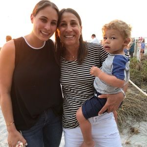 Meet your Posher, Andrea